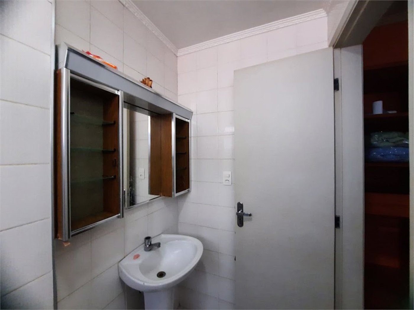 Apartamento Residencial à venda, Jardim Enseada, Guarujá - AP0795.