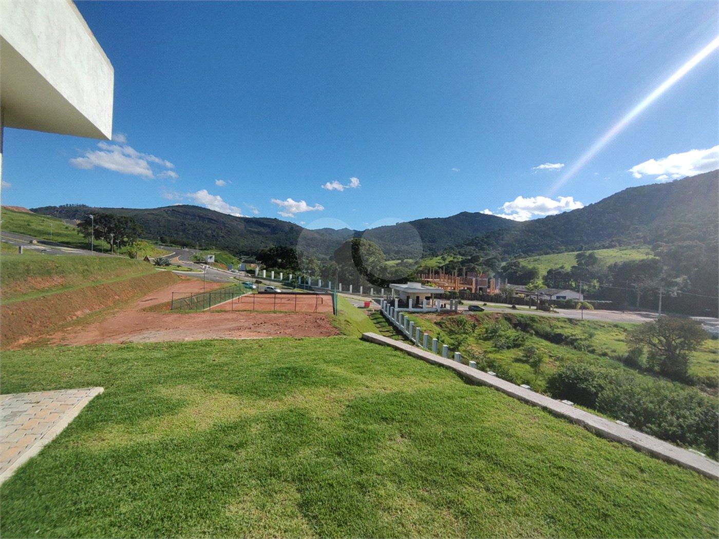 Terreno à venda no condomínio Portal Lamis, Bom Jesus dos Perdões - SP