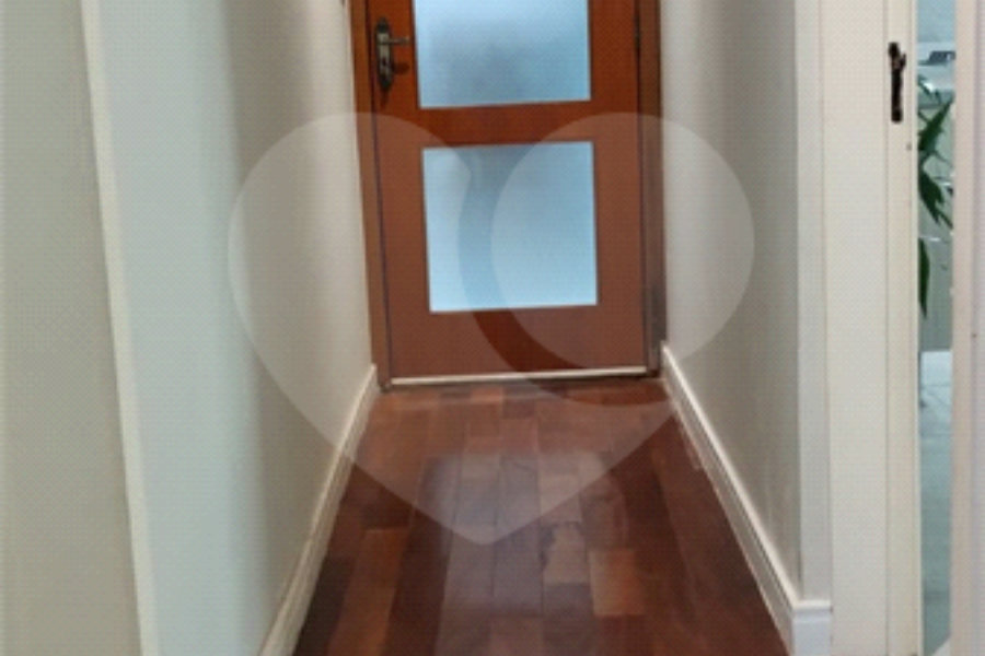 Casa Térrea à venda com 3 quartos, sendo 2 suítes, em Horto, São Paulo, SP