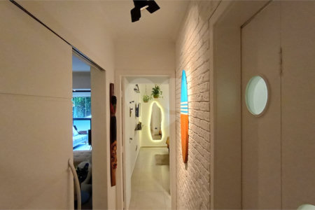 Apartamento à venda com 2 quartos, sendo 1 suíte, em Pitangueiras, Guarujá, SP