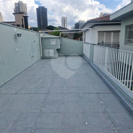 Casa à venda com 4 quartos, sendo 1 suíte, em Brooklin, São Paulo, SP