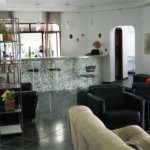 Casa à venda com 8 quartos, sendo 6 suítes,  no condomínio Acapulco, Guarujá - SP
