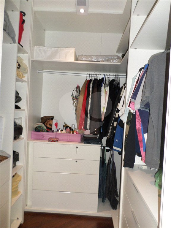 Apartamento à venda com 4 quartos, sendo 2 suítes, em Jardim Londrina, São Paulo, SP