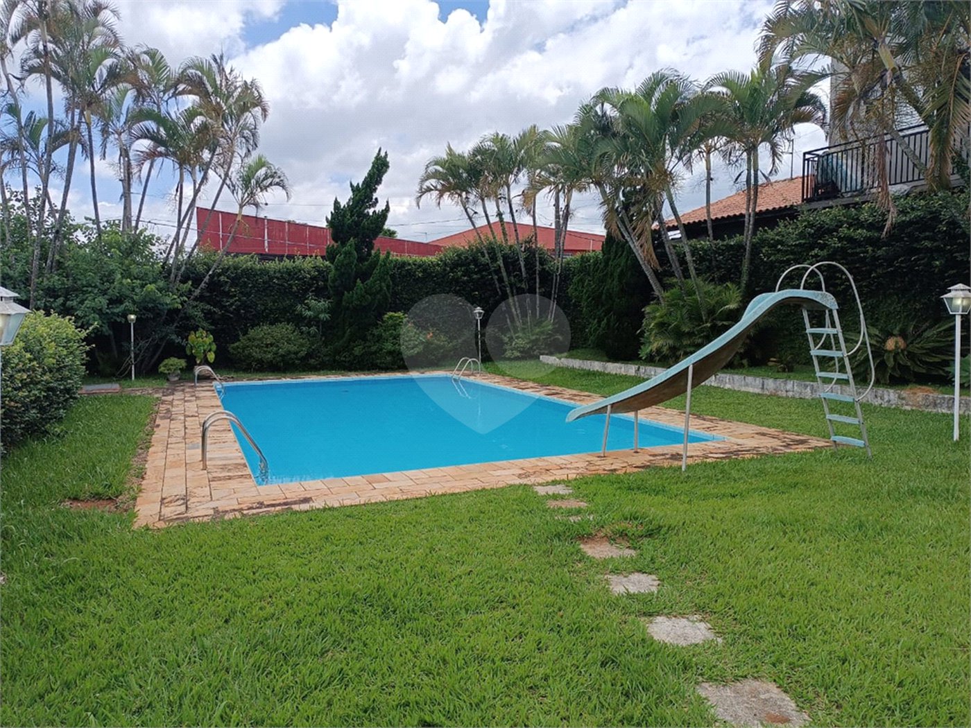 Casa à venda com 3 quartos em Vila Santa Rosália, São Roque, SP