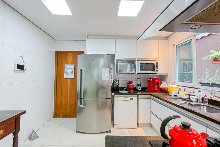 Sobrado à venda com 3 quartos em Vila Prudente, São Paulo, SP