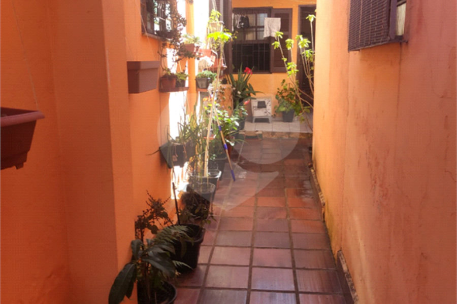 Sobrado à venda com 3 quartos no Brasilândia, São Paulo, SP