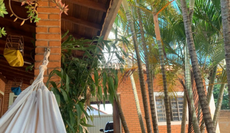 Casa à venda em Aparecida de São Manuel, São Manuel – SP, com projeto que valoriza conforto, iluminação natural e áreas de convivência.