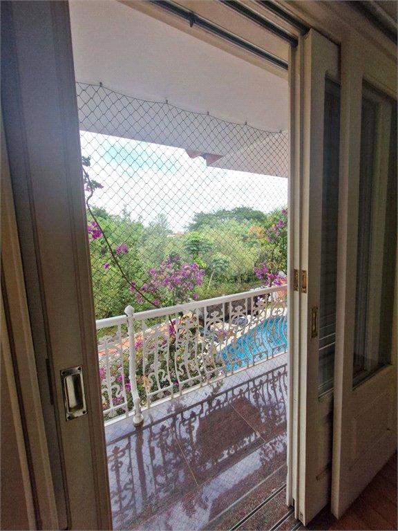 Casa à venda com 4 suítes no condomínio Estância Marambaia, Vinhedo - SP