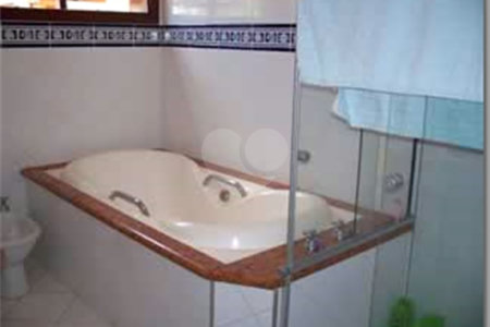 Casa à venda com 3 suítes no condomínio Village Visconde de Itamaracá, Valinhos - SP
