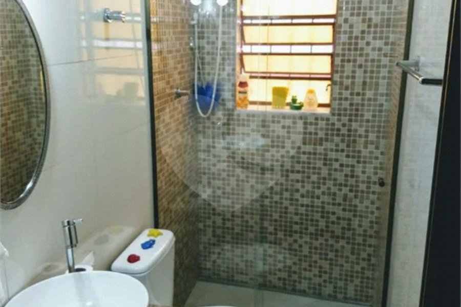Sobrado à venda com 4 quartos, sendo 1 suíte, em Limão, São Paulo, SP