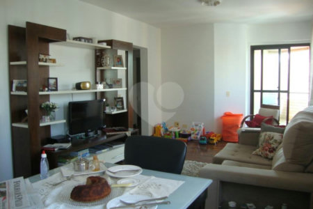 Apartamento à venda com 3 quartos, sendo 1 suíte,  em Pinheiros, São Paulo, SP
