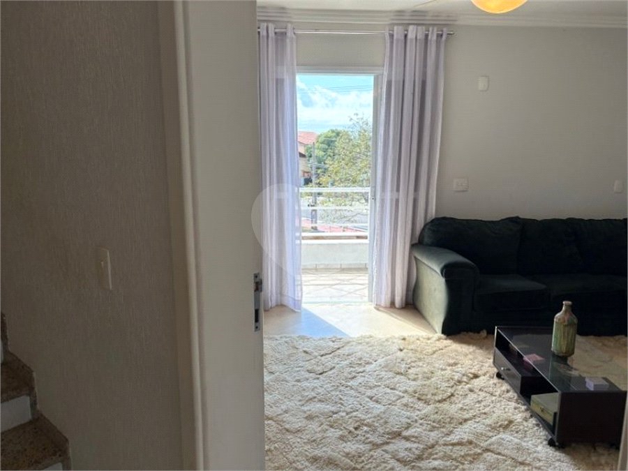 Casa à venda com 5 quartos, sendo 3 suítes, no condomínio Granja Olga III, Sorocaba - SP