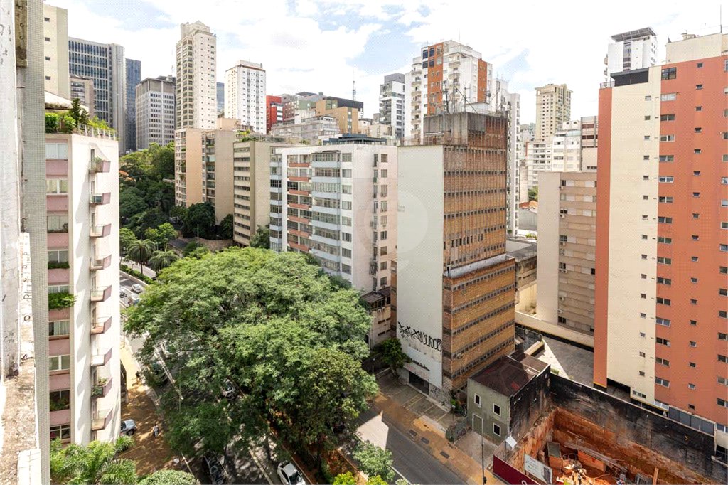Apartamento à venda com 3 quartos, sendo 1 suíte, em Jardim Paulista, São Paulo, SP