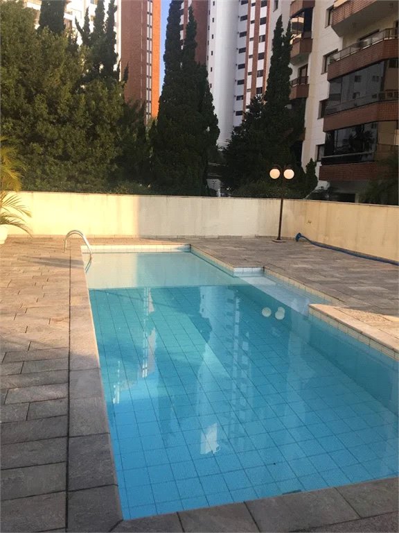 Apartamento à venda com 4 suítes em Vila Suzana, São Paulo, SP