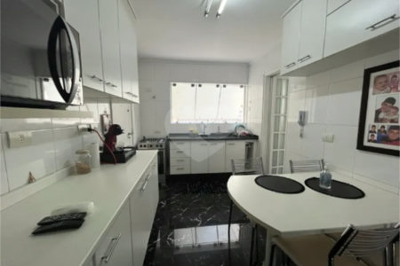 Apartamento à venda com 2 quartos, sendo 1 suíte, em Cerqueira César, São Paulo, SP