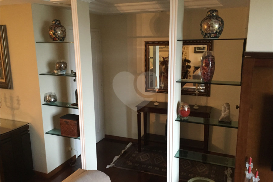 Apartamento à venda com 3 quartos, sendo 1 suíte, em Bela Vista, São Paulo, SP