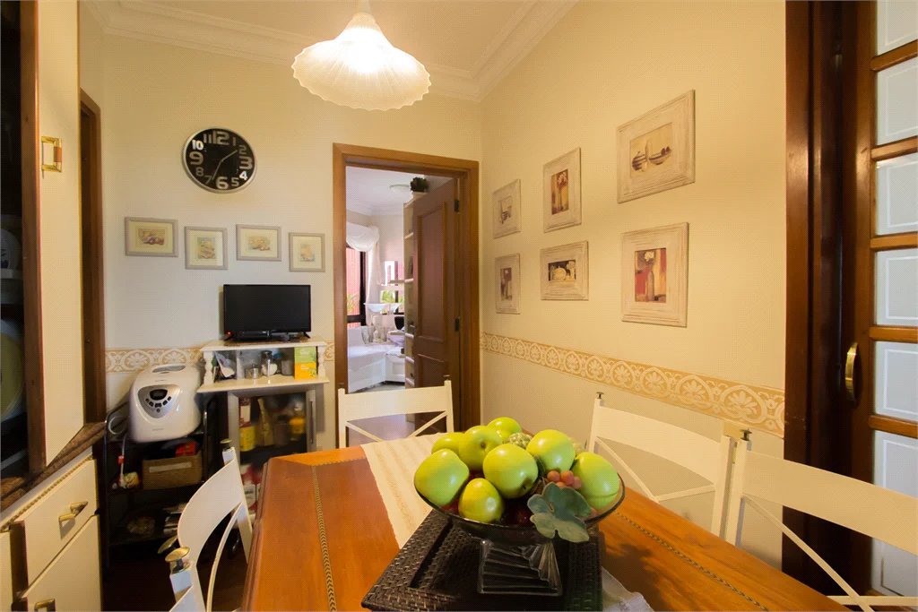 Apartamento à venda com 3 quartos, sendo 1 suíte, em Vila Andrade, São Paulo, SP