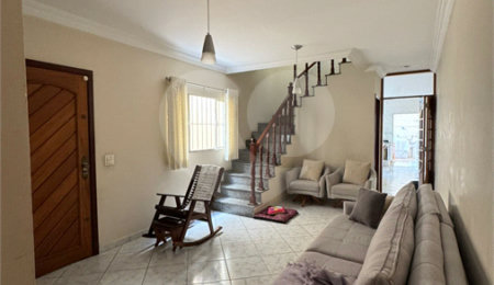 Casa à venda com 3 quartos, sendo 1 suíte,  em Vila Constança, São Paulo, SP