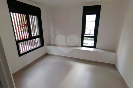 Casa à venda ou para alugar com 3 quartos, sendo 1 suíte,  no condomínio Cube Tutóia, São Paulo - SP