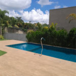 Casa à venda com 3 suítes em Moinho Velho, Cotia, SP