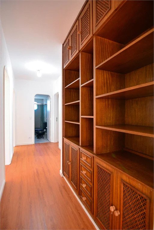 Apartamento à venda com 4 quartos, sendo 2 suítes, em Brooklin Paulista, São Paulo, SP