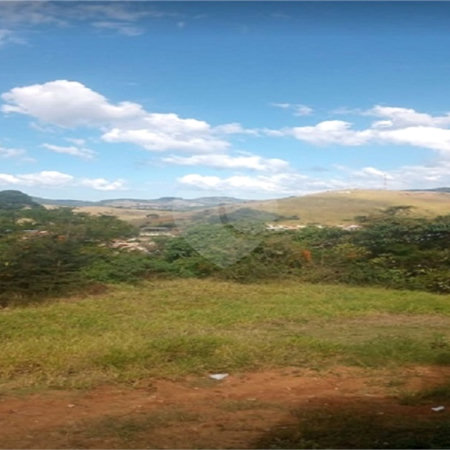 Terreno à venda no Centro, Piracaia, SP