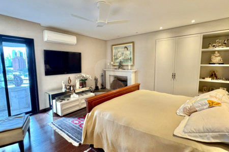 Apartamento à venda com 4 suítes em Moema, São Paulo, SP