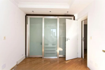 Apartamento à venda com 4 quartos, sendo 3 suítes,  em Vila Gomes Cardim, São Paulo, SP