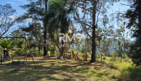 Sítio à venda com 6 quartos, sendo 1 suíte,  em Potribu de Cima, Itu, SP