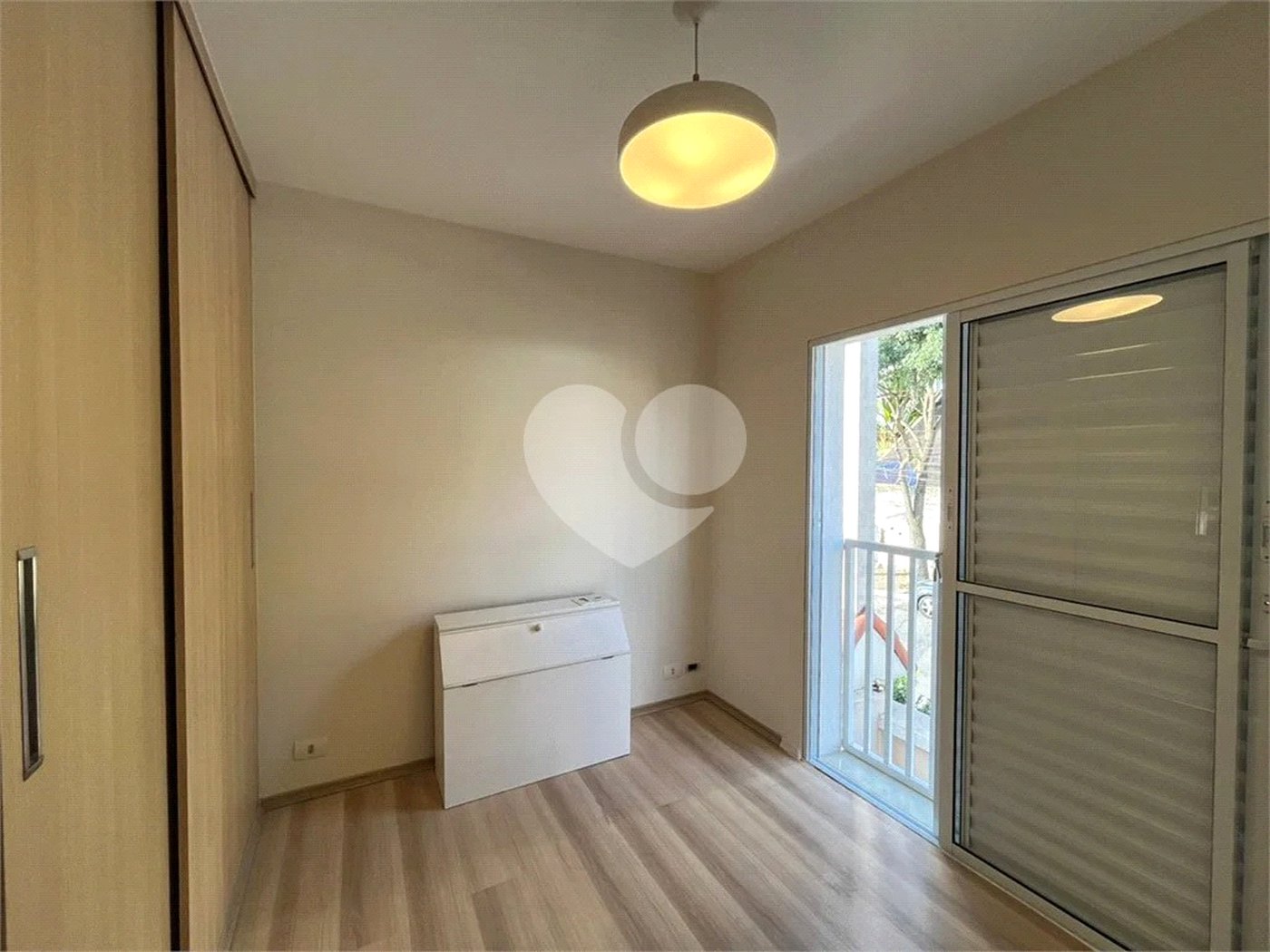 Casa à venda com 4 quartos, sendo 1 suíte,  em Jardim Franca, São Paulo, SP