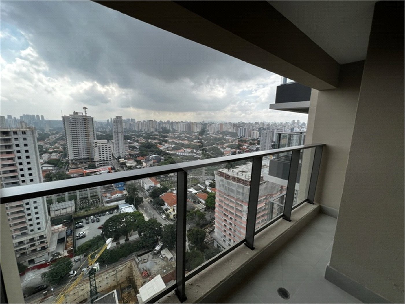 Apartamento à venda com 2 suítes em Campo Belo, São Paulo, SP