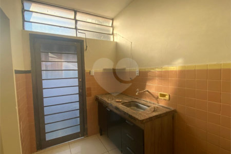Casa à venda com 3 quartos, sendo 1 suíte, no Centro, Araraquara, SP