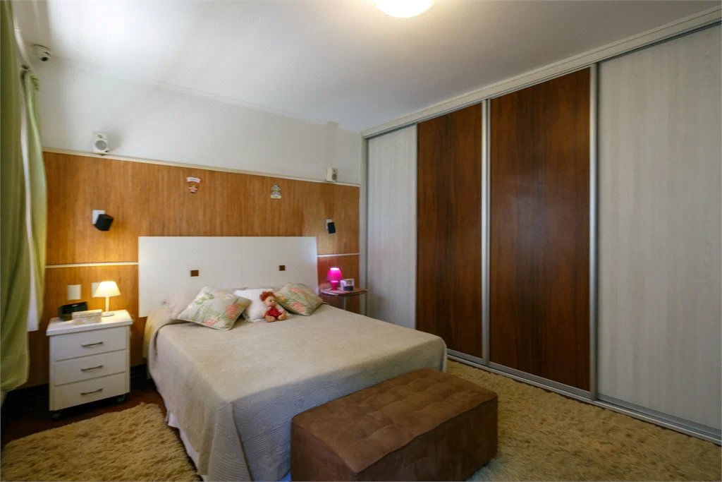 Casa Térrea à venda com 3 quartos, sendo 2 suítes,  em Brooklin Paulista, São Paulo, SP