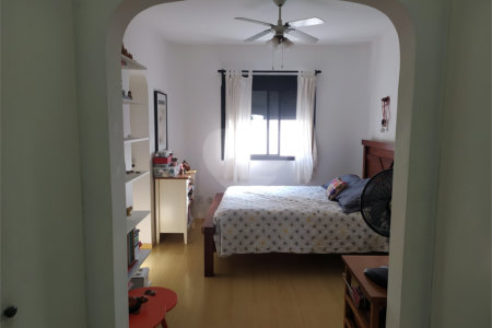Apartamento à venda com 4 suítes em Jardim Marajoara, São Paulo, SP