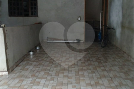 Casa à venda com 1 quarto em Água Vermelha, Poá, SP