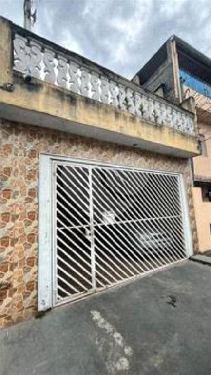 Casa à venda com 3 quartos, sendo 1 suíte,  em Vila Nova Carolina, São Paulo, SP