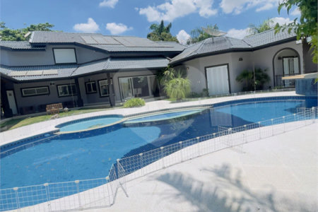Casa à venda ou para alugar com 3 quartos, sendo 2 suítes, no condomínio Haras Paineiras, Salto - SP