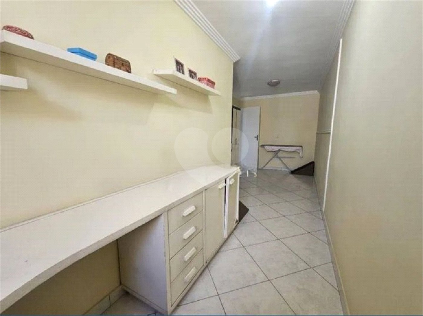 Casa à venda com 3 quartos, sendo 1 suíte,  no condomínio Residencial Villagio Vitória, Guarulhos - SP