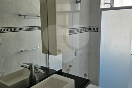 Apartamento à venda com 3 quartos, sendo 1 suíte,  em Itaim Bibi, São Paulo, SP
