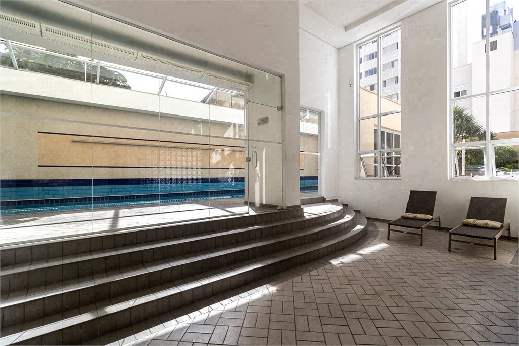 Apartamento à venda ou para alugar com 1 suíte em Pinheiros, São Paulo, SP