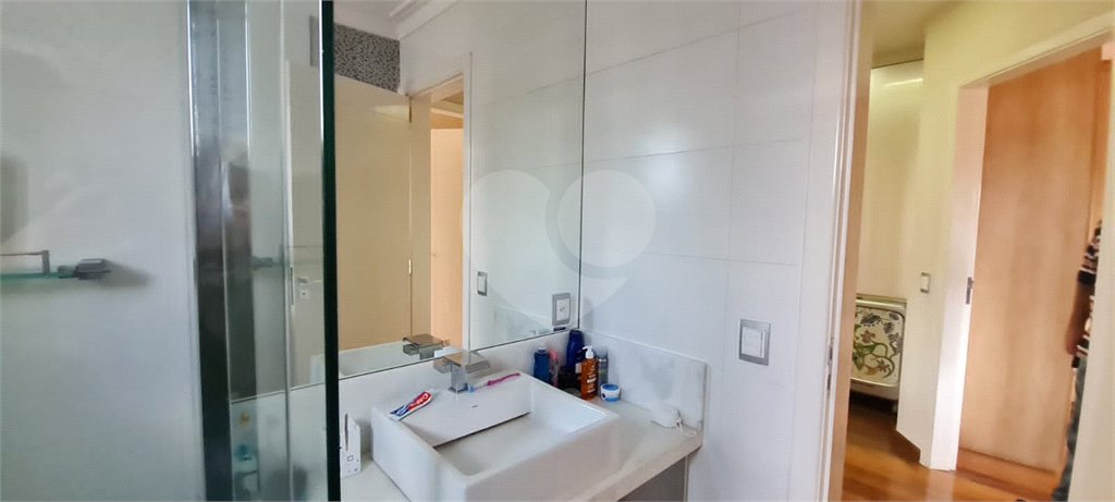 Sobrado à venda com 4 quartos, sendo 1 suíte, em Jabaquara, São Paulo, SP