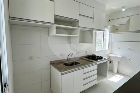 Apartamento à venda com 3 quartos, sendo 1 suíte, em Jardim Villaça, São Roque, SP