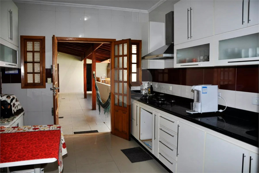 Sobrado à venda com 3 quartos, sendo 1 suíte, em Jaraguá, São Paulo, SP