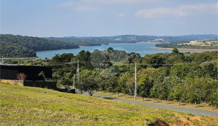 Terreno à venda no condomínio Mirantes de Itupararanga, Piedade - SP
