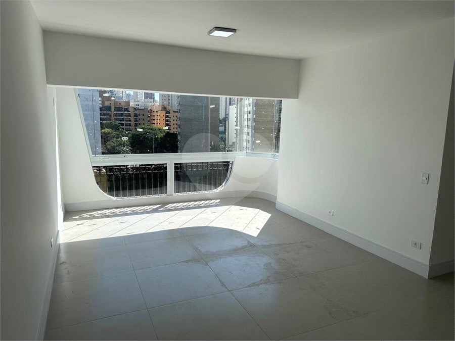 Apartamento à venda com 3 quartos, sendo 2 suítes, em Jardim Ampliação, São Paulo, SP
