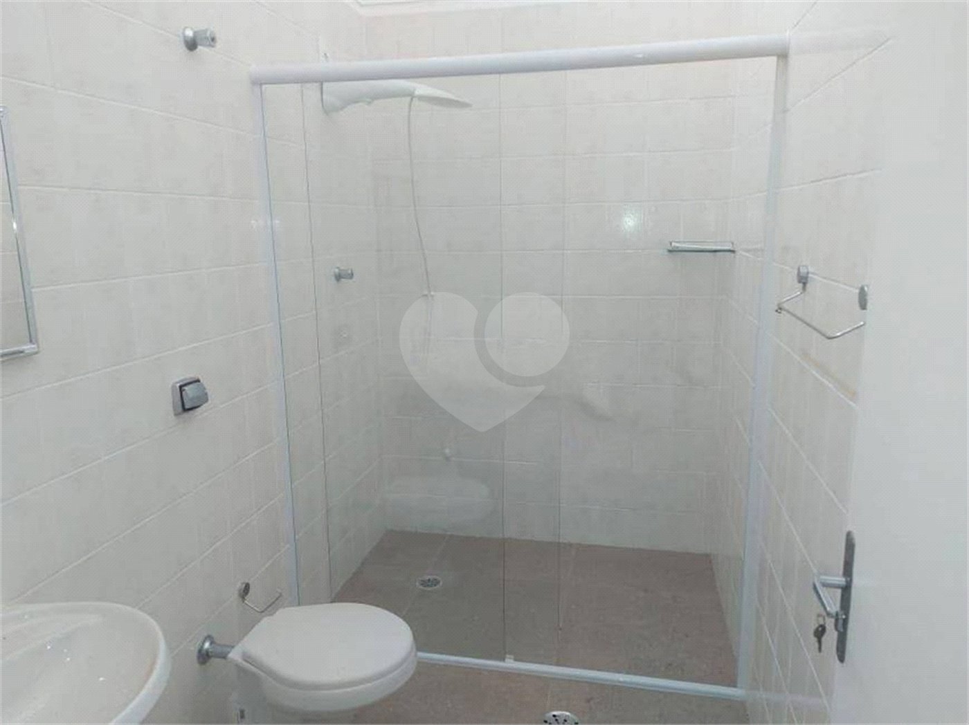 Sobrado à venda com 4 quartos em Parada Inglesa, São Paulo, SP