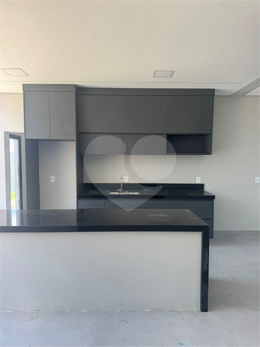 Casa à venda ou para alugar com 4 quartos, sendo 3 suítes,  no condomínio Residencial Milano, Indaiatuba - SP