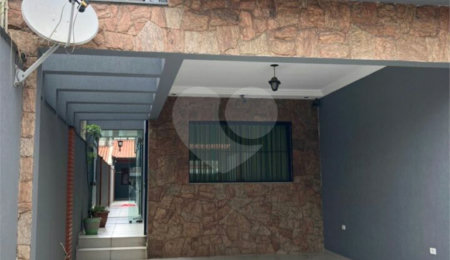 Sobrado à venda com 4 quartos, sendo 2 suítes, em Vila Barreto, São Paulo, SP