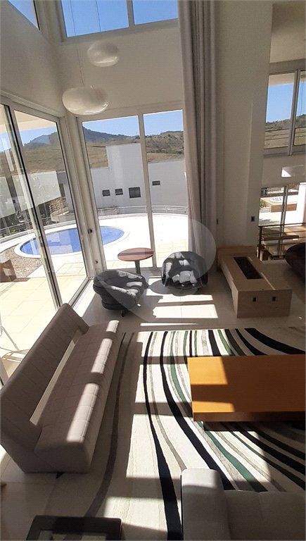 Casa à venda com 5 suítes em Tanque, Atibaia, SP