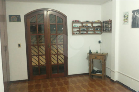 Sobrado à venda com 3 quartos em Parada Inglesa, São Paulo, SP